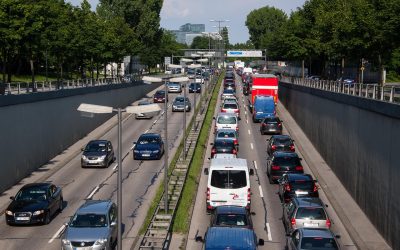 Trafikken over grænsen stiger hvert år – og det mærkes på vejene